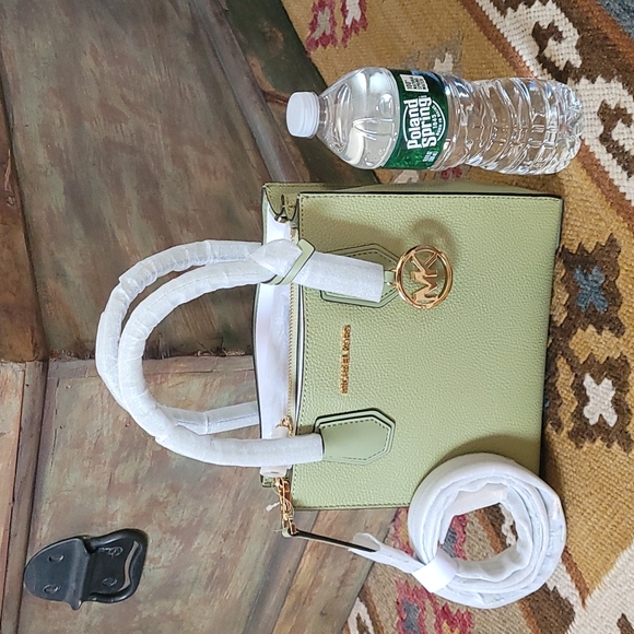 Michael Kors Mercer Medium Satchel Crossbody Bag Light Sage Green - Picture 1 of 7